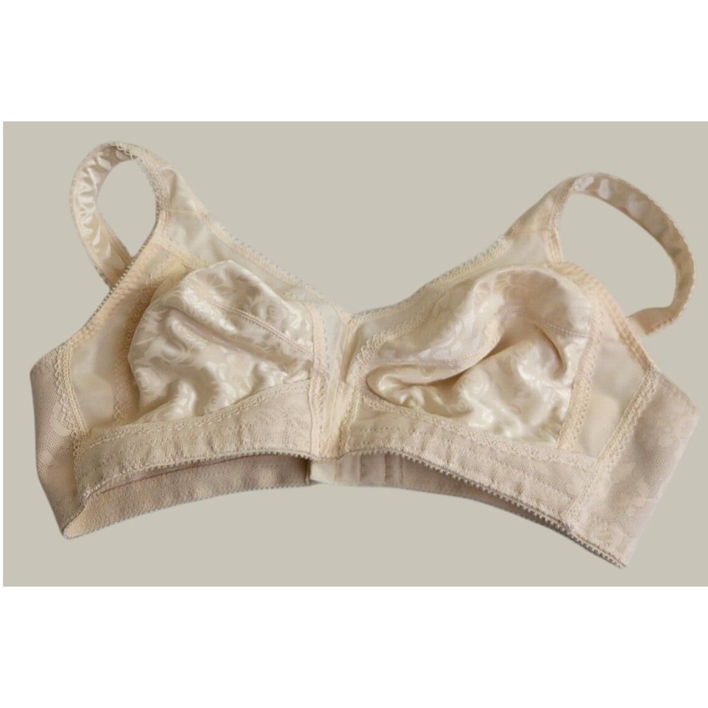 Playtex Bra 4693 Wireless Full Coverage Floral Jacquard Satin Beige Cream 38B